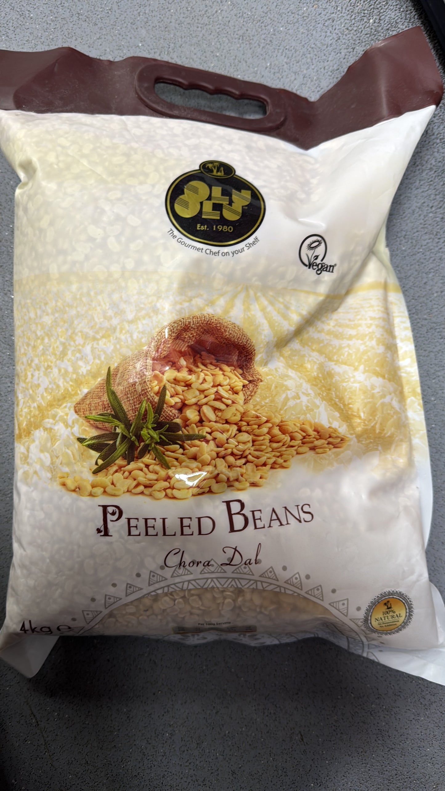 Olu Olu peeled beans